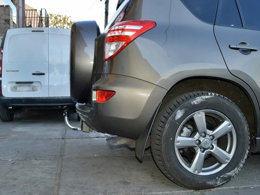 Купить фаркоп toyota rav4 2006-2013 - t058c galia по цене 29 844 р. Низкие цены. Большой выбор. Доставка по всей России. Интернет-магазин в Москве. Только положительные отзывы!