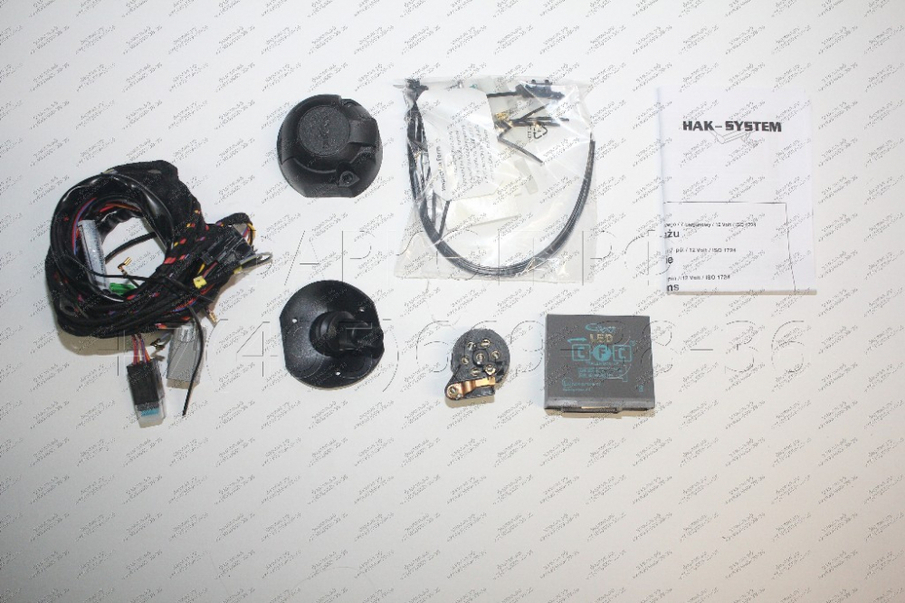 Купить электрика фаркопа volvo xc60 2008-2017, xc70 2007-2016, s60 2010-2019, s80 2006-2016, v60 2010-2019, v70 2007- 12260519 по цене  Низкие цены. Большой выбор. Доставка по всей России. Интернет-магазин в Москве. Только положительные отзывы!