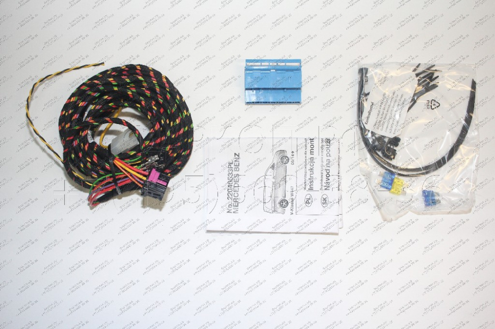 Купить дополнительные разъемы автомобилей без подготовки с завода на mercedes v-class 2014-, mercedes vito 2014- по цене  Низкие цены. Большой выбор. Доставка по всей России. Интернет-магазин в Москве. Только положительные отзывы!