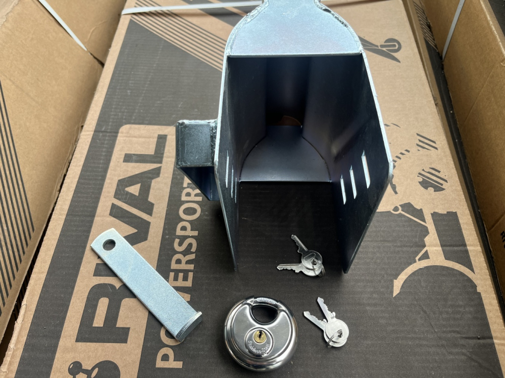 Купить противоугонный бокс для сцепной головки прицепа по цене 2 400 р.. Низкие цены. Большой выбор. Доставка по всей России. Интернет-магазин в Москве. Только положительные отзывы!