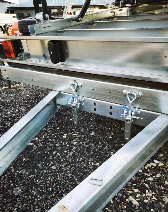 Купить замок подъема кузова с ответной частью avtos автос (бортовой замок) по цене 1 100 р.. Низкие цены. Большой выбор. Доставка по всей России. Интернет-магазин в Москве. Только положительные отзывы!