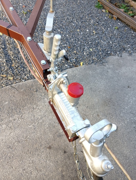 Купить тормоз наката на прицеп 750-2700 кг гидравлический по цене 20 000 р.. Низкие цены. Большой выбор. Доставка по всей России. Интернет-магазин в Москве. Только положительные отзывы!