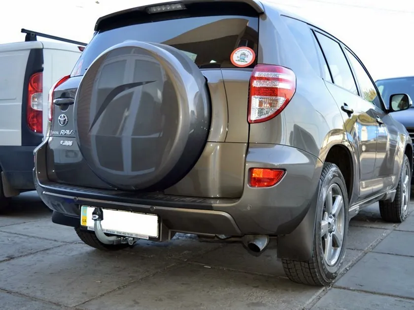 Купить фаркоп toyota rav4 2006-2013 - t058c galia по цене 29 844 р. Низкие цены. Большой выбор. Доставка по всей России. Интернет-магазин в Москве. Только положительные отзывы!