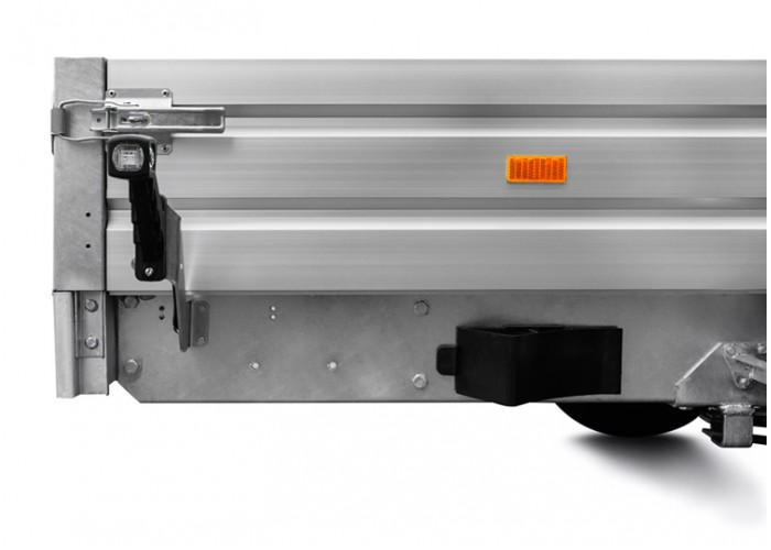 Купить прицеп для перевозки мототехники и коммерческих перевозок мзса b 5220-2.25.221 по цене 485 300 р.. Низкие цены. Большой выбор. Доставка по всей России. Интернет-магазин в Москве. Только положительные отзывы!