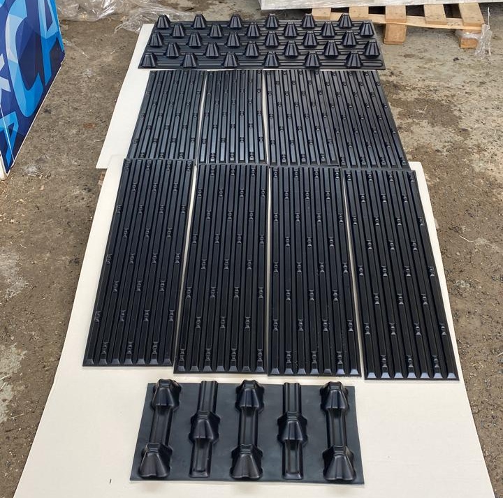 Купить заходы для снегохода с зацепами для гусеницы прицеп по цене 7 150 р.. Низкие цены. Большой выбор. Доставка по всей России. Интернет-магазин в Москве. Только положительные отзывы!