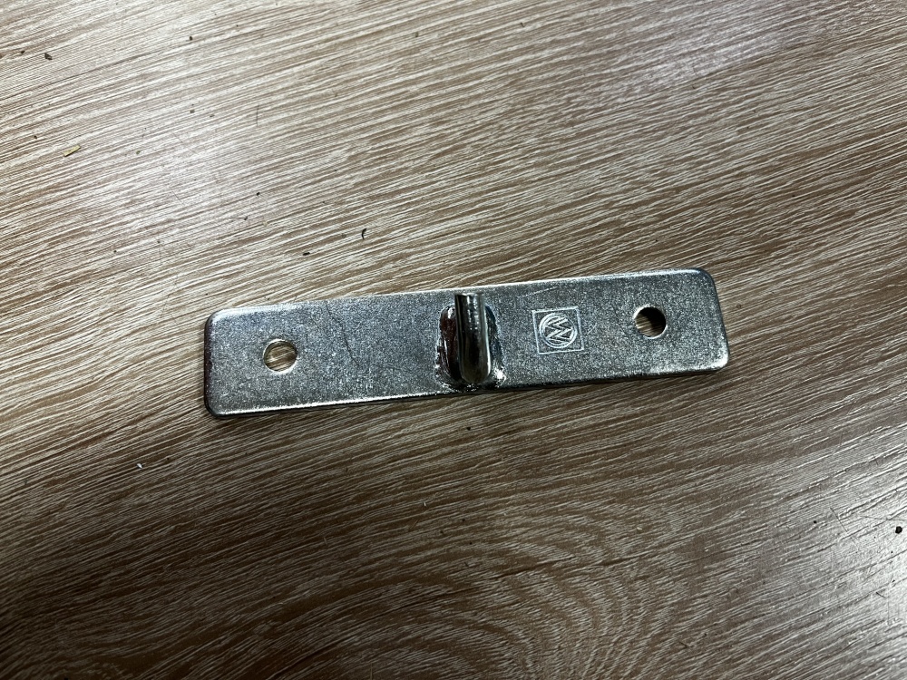 Купить пластина ответная для замка прицепа tw6812 по цене 350 р.. Низкие цены. Большой выбор. Доставка по всей России. Интернет-магазин в Москве. Только положительные отзывы!