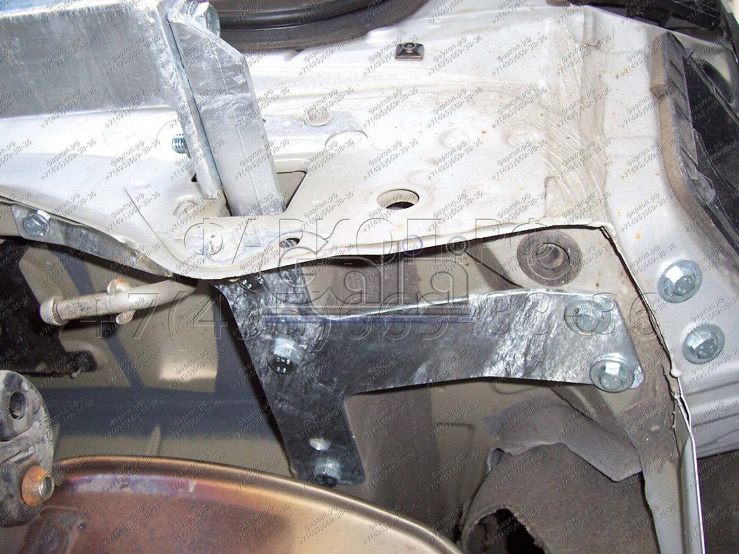 Купить фаркоп toyota corolla verso 2004-2009 - t053c galia по цене  Низкие цены. Большой выбор. Доставка по всей России. Интернет-магазин в Москве. Только положительные отзывы!